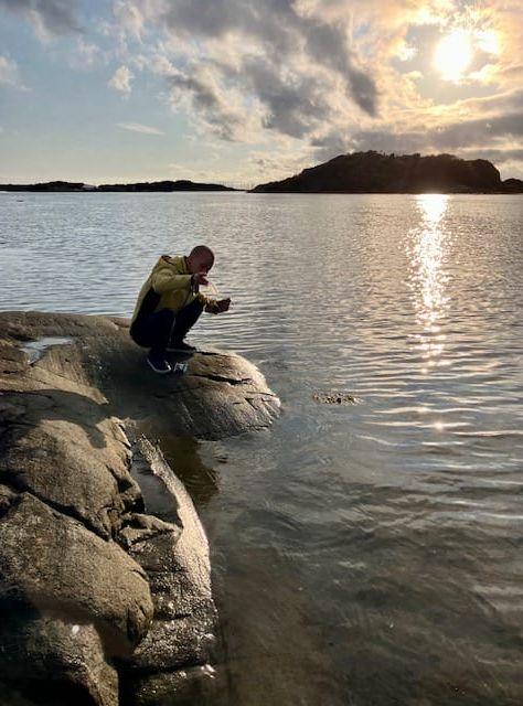 Krabbfiske, en av de få fina kvällarna i juli.